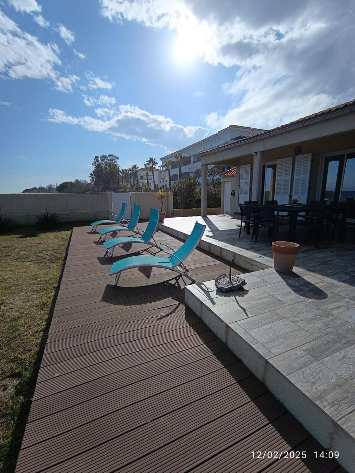 Bord de mer, pieds dans l'eau, vue panoramique Villa San-Nicolao Exterior photo